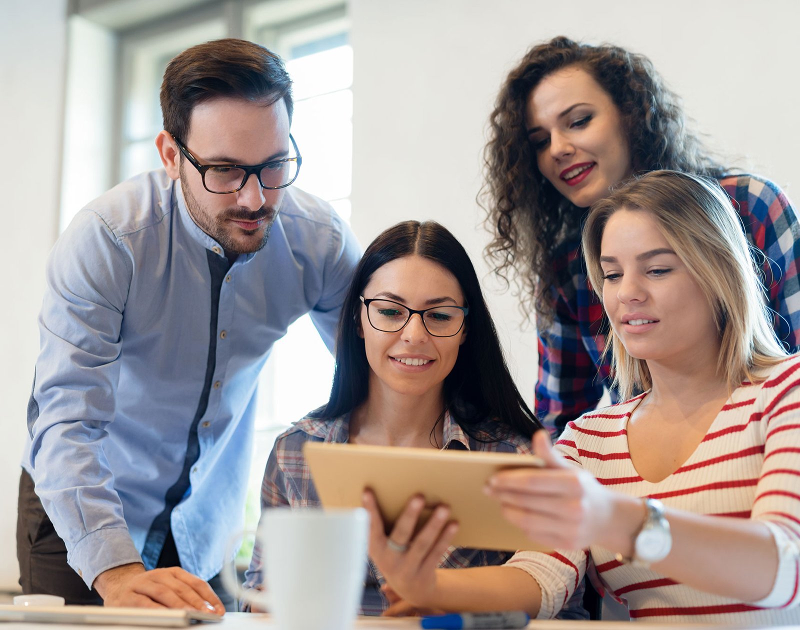creative coworkers working in office c7xhaqf.jpg